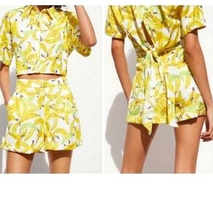 Zara High Rise Linen Banana Shorts